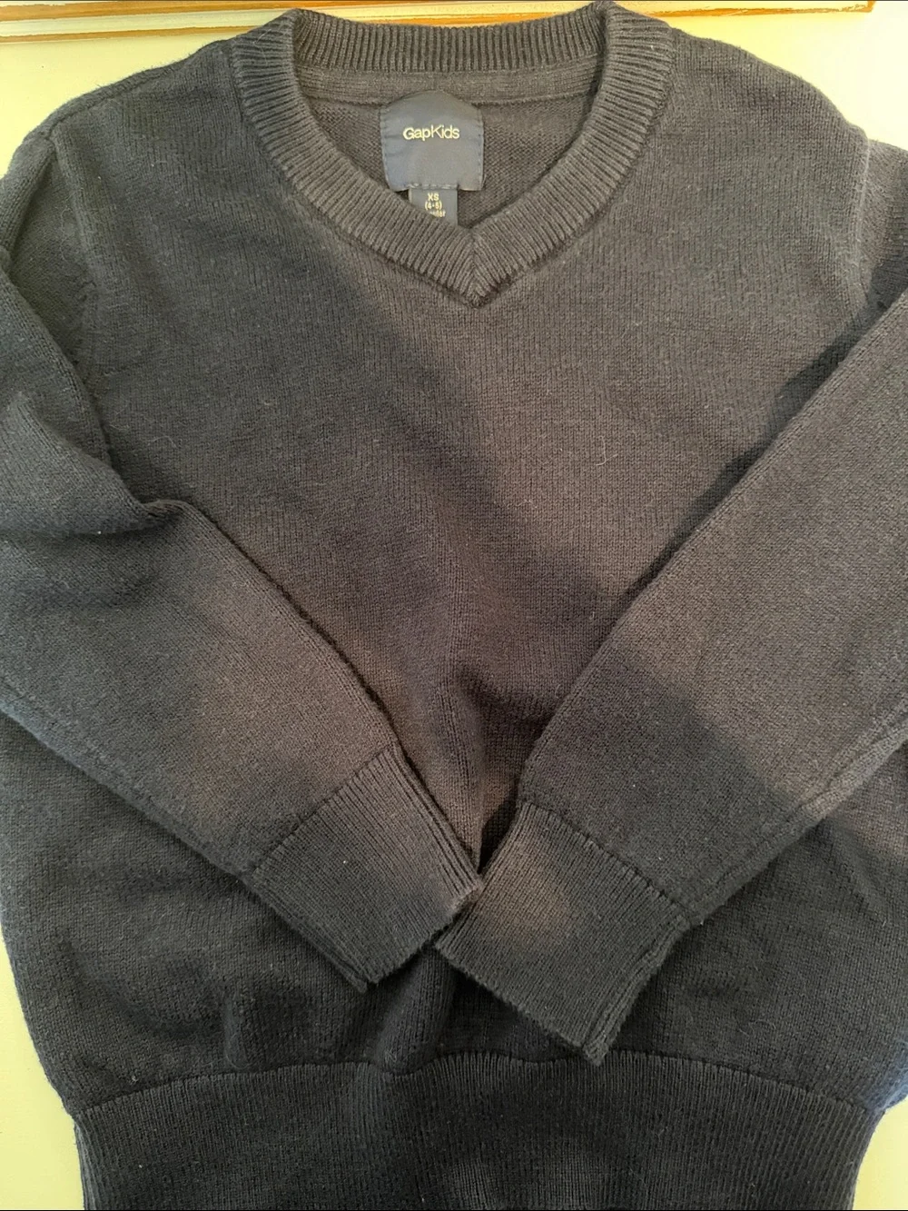 GAP Boys Dark Navy V-Neck Sweater